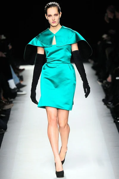 Look 36